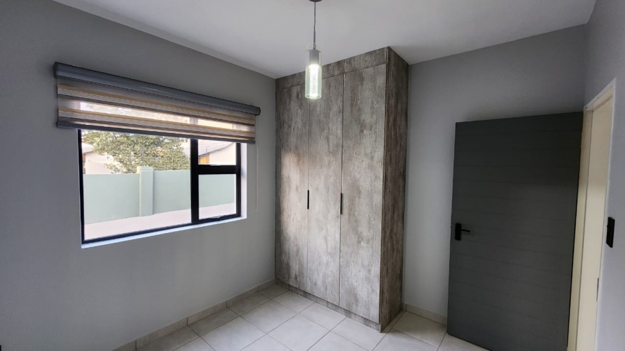 To Let 3 Bedroom Property for Rent in Waterval East North West